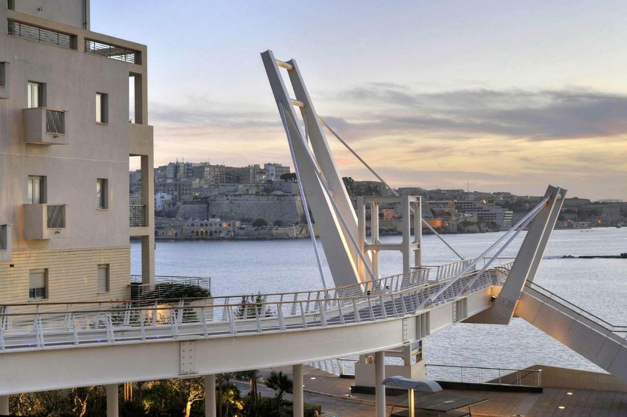 Modern Apartment Just Off The Promenade Sliema Exterior photo